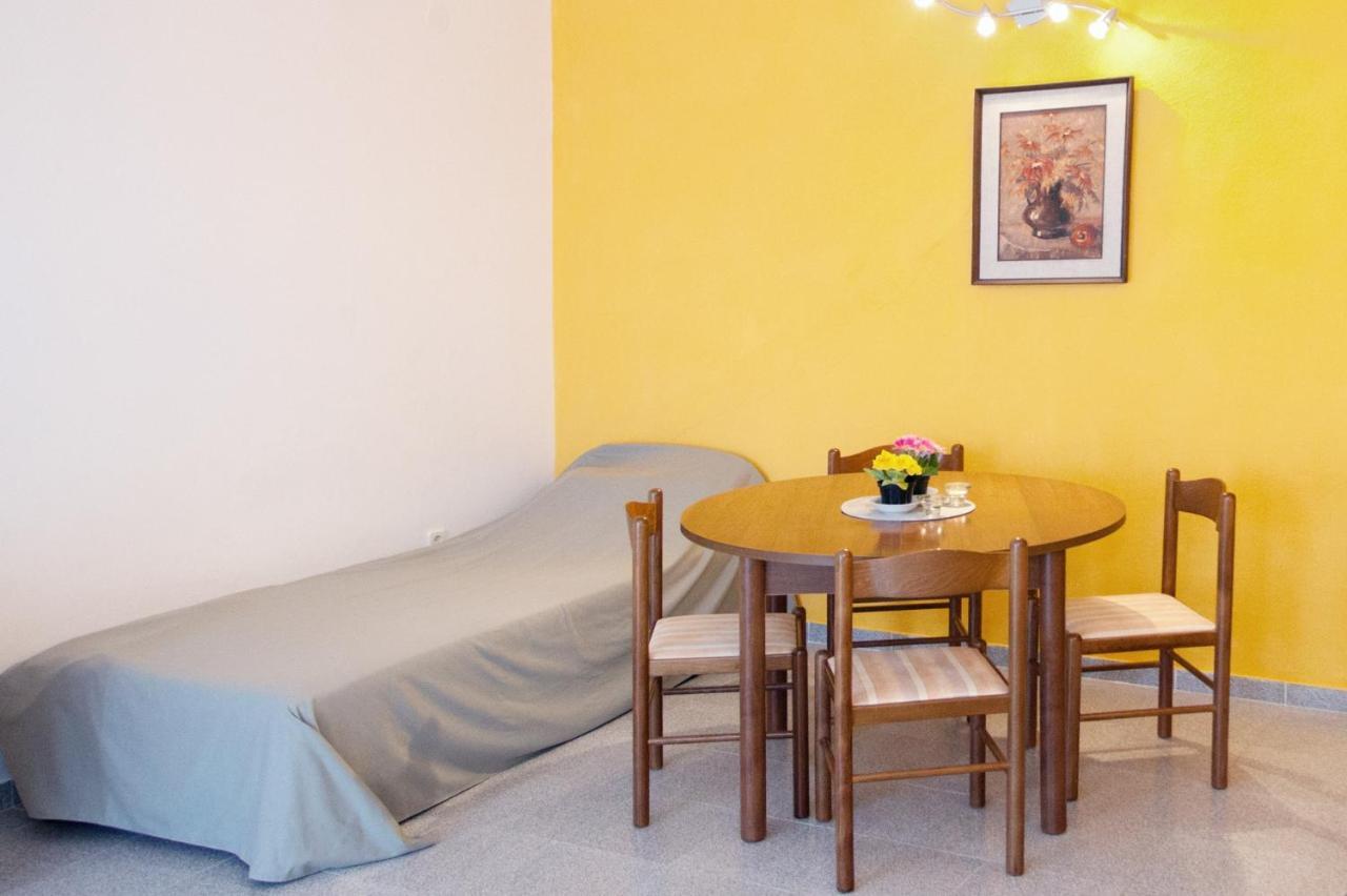 Apartments By The Sea Rastici, Ciovo - 2104 Trogir Bagian luar foto