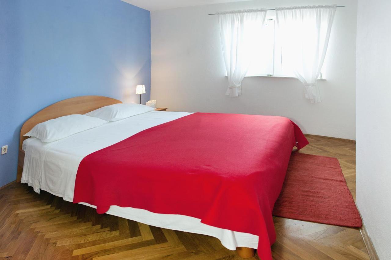 Apartments By The Sea Rastici, Ciovo - 2104 Trogir Bagian luar foto