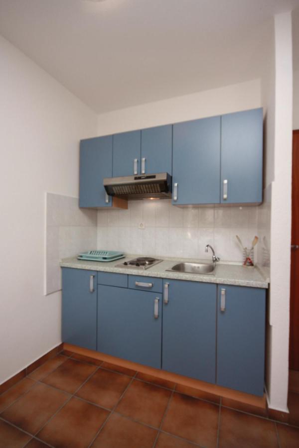 Apartments By The Sea Rastici, Ciovo - 2104 Trogir Bagian luar foto